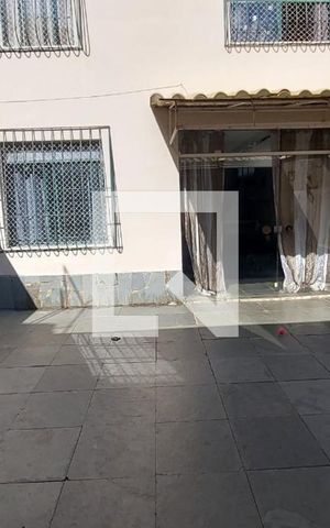 Casa à venda com 244m², 4 quartos e 2 vagas Casa à venda com 244m², 4 quartos e 2 vagasquintal