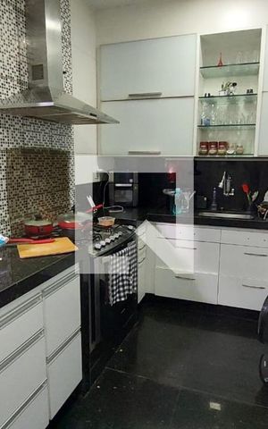 Casa à venda com 244m², 4 quartos e 2 vagas Casa à venda com 244m², 4 quartos e 2 vagasCozinha