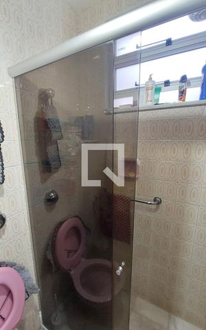 Casa à venda com 244m², 4 quartos e 2 vagas Casa à venda com 244m², 4 quartos e 2 vagasbanheiro 3