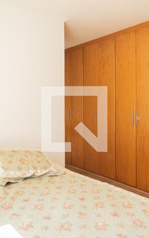 Casa à venda com 223m², 3 quartos e 3 vagas Casa à venda com 223m², 3 quartos e 3 vagasSuíte