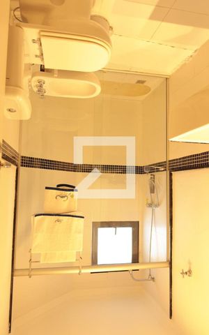 Apartamento à venda com 169m², 4 quartos e 3 vagasBanheiro da Suíte 2