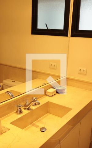Apartamento à venda com 169m², 4 quartos e 3 vagasBanheiro da Suíte 2