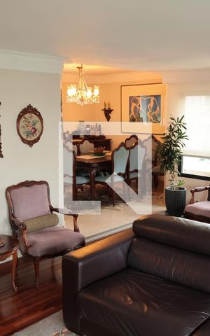 Apartamento à venda com 169m², 4 quartos e 3 vagasSala