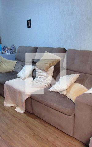 Casa à venda com 130m², 4 quartos e 2 vagasSala