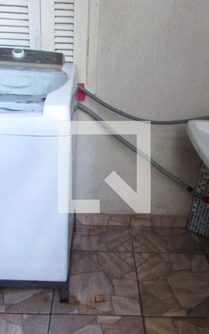 Casa à venda com 130m², 4 quartos e 2 vagasÁrea de Serviço
