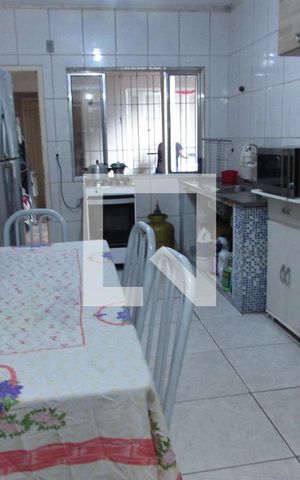 Casa à venda com 130m², 4 quartos e 2 vagasCozinha