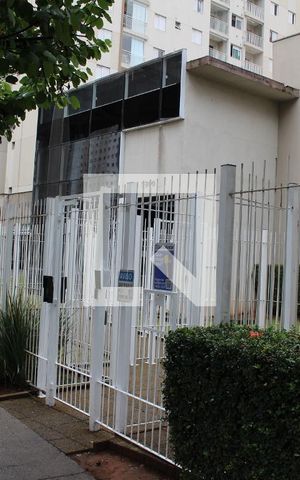 Apartamento para alugar com 70m², 3 quartos e 1 vagaFachada