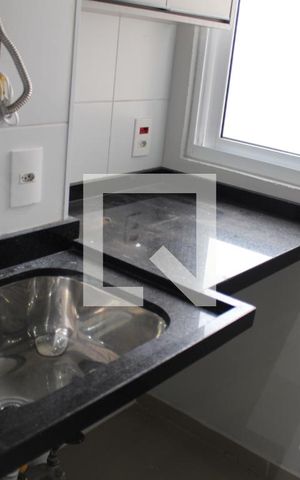 Apartamento para alugar com 70m², 3 quartos e 1 vagaÁrea de serviço 