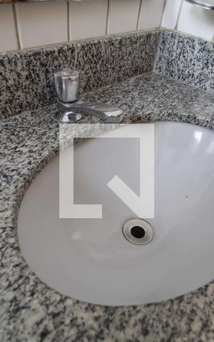 Apartamento para alugar com 62m², 2 quartos e 2 vagasBanheiro Social