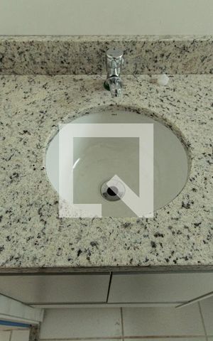 Apartamento para alugar com 60m², 2 quartos e 2 vagasBanheiro