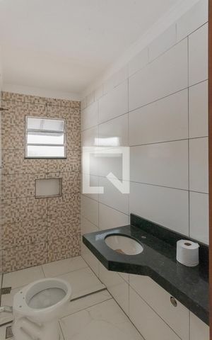 Casa à venda com 354m², 8 quartos e 5 vagas Casa à venda com 354m², 8 quartos e 5 vagasCasa 2- Banheiro