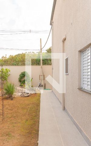 Casa à venda com 354m², 8 quartos e 5 vagas Casa à venda com 354m², 8 quartos e 5 vagasQuintal