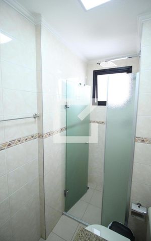 Apartamento à venda com 72m², 3 quartos e 2 vagasBanheiro 