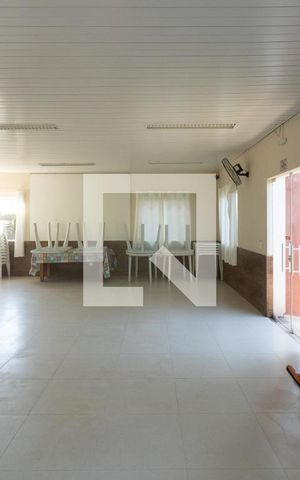 Casa para alugar com 65m², 2 quartos e 2 vagas Casa para alugar com 65m², 2 quartos e 2 vagasÁrea comum - Salão de festas