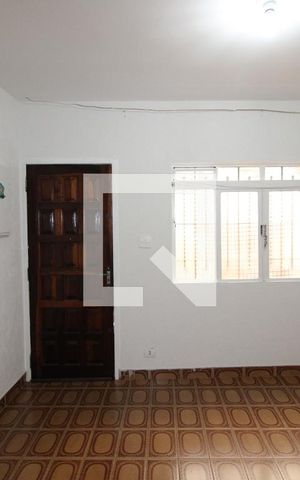 Casa à venda com 60m², 2 quartos e sem vagaSala