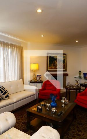 Apartamento à venda com 277m², 6 quartos e 4 vagas Apartamento à venda com 277m², 6 quartos e 4 vagasSala