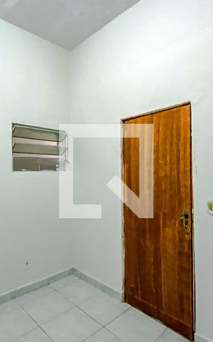 Casa para alugar com 45m², 2 quartos e sem vagaSuíte