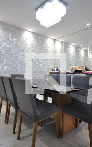 Apartamento à venda com 80m², 3 quartos e 2 vagasSala