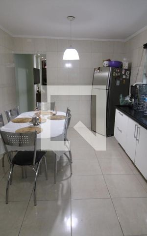 Casa à venda com 150m², 4 quartos e 2 vagasCozinha