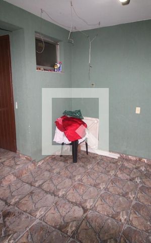 Casa à venda com 150m², 4 quartos e 2 vagasÁrea de Serviço