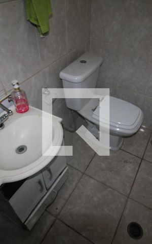 Casa à venda com 150m², 4 quartos e 2 vagasÁrea Comum - Banheiro