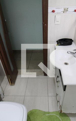 Casa à venda com 150m², 4 quartos e 2 vagasBanheiro
