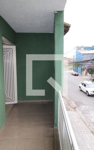 Casa à venda com 150m², 4 quartos e 2 vagasSuíte varanda