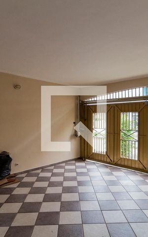Casa à venda com 150m², 3 quartos e 2 vagas Casa à venda com 150m², 3 quartos e 2 vagasGaragem