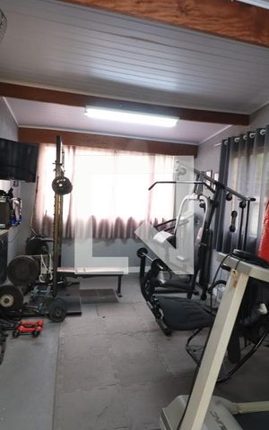 Casa à venda com 208m², 3 quartos e 2 vagasAcademia