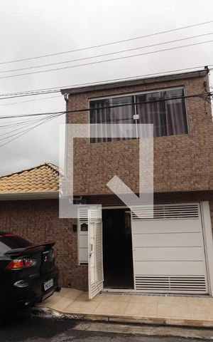 Casa à venda com 208m², 3 quartos e 2 vagasFachada