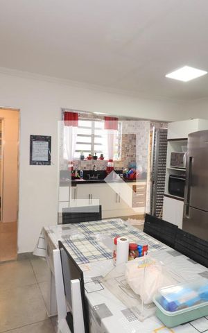 Casa à venda com 208m², 3 quartos e 2 vagasCozinha