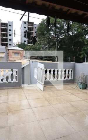 Casa à venda com 208m², 3 quartos e 2 vagasÁrea de Serviço