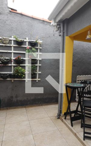 Casa à venda com 208m², 3 quartos e 2 vagasQuintal