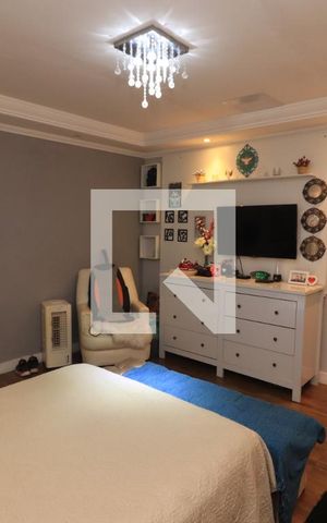 Casa à venda com 208m², 3 quartos e 2 vagasQuarto Suíte