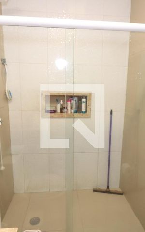 Casa à venda com 208m², 3 quartos e 2 vagasBanheiro da Suíte