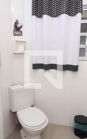 Casa à venda com 208m², 3 quartos e 2 vagasBanheiro Social