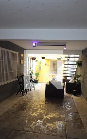 Casa à venda com 208m², 3 quartos e 2 vagasGaragem