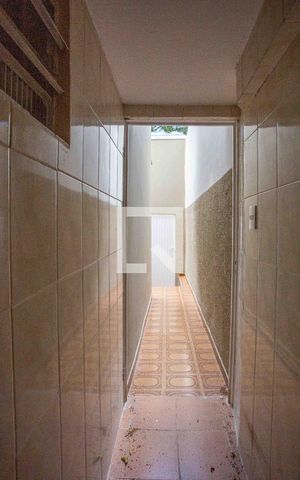 Casa para alugar com 200m², 3 quartos e 2 vagasCorredor