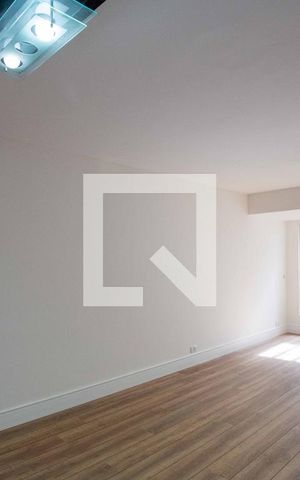 Casa para alugar com 200m², 3 quartos e 2 vagasSala