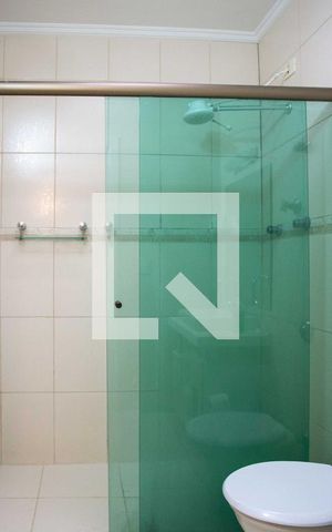 Casa para alugar com 200m², 3 quartos e 2 vagasBanheiro da Suíte