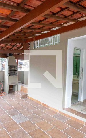 Casa para alugar com 200m², 3 quartos e 2 vagasVaranda