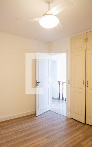Casa para alugar com 200m², 3 quartos e 2 vagasQuarto Suíte