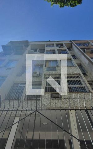 Apartamento à venda com 90m², 2 quartos e 1 vaga Apartamento à venda com 90m², 2 quartos e 1 vagaFachada