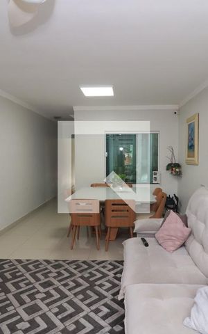 Casa à venda com 140m², 3 quartos e 3 vagasSala de TV