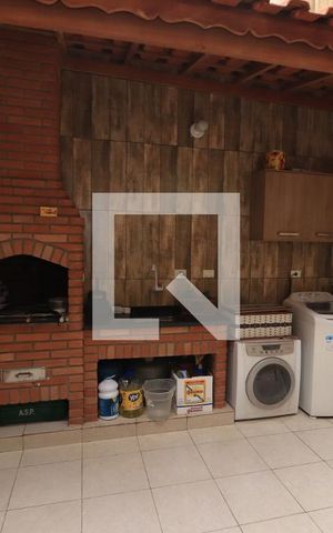 Casa à venda com 140m², 3 quartos e 3 vagasChurrasqueira