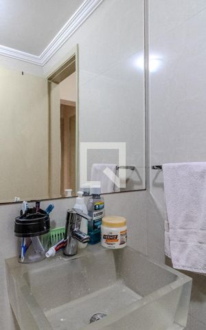 Apartamento à venda com 83m², 3 quartos e 2 vagas Apartamento à venda com 83m², 3 quartos e 2 vagasBanheiro 2
