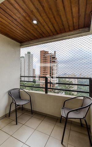 Apartamento à venda com 83m², 3 quartos e 2 vagas Apartamento à venda com 83m², 3 quartos e 2 vagasVaranda