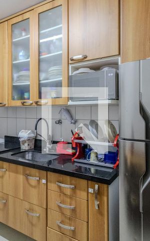 Apartamento à venda com 83m², 3 quartos e 2 vagas Apartamento à venda com 83m², 3 quartos e 2 vagasCozinha