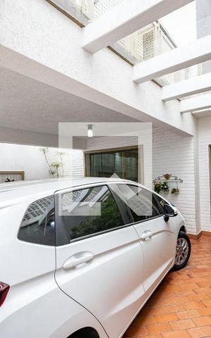 Casa à venda com 170m², 3 quartos e 2 vagas Casa à venda com 170m², 3 quartos e 2 vagasGaragem