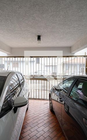 Casa à venda com 170m², 3 quartos e 2 vagas Casa à venda com 170m², 3 quartos e 2 vagasGaragem